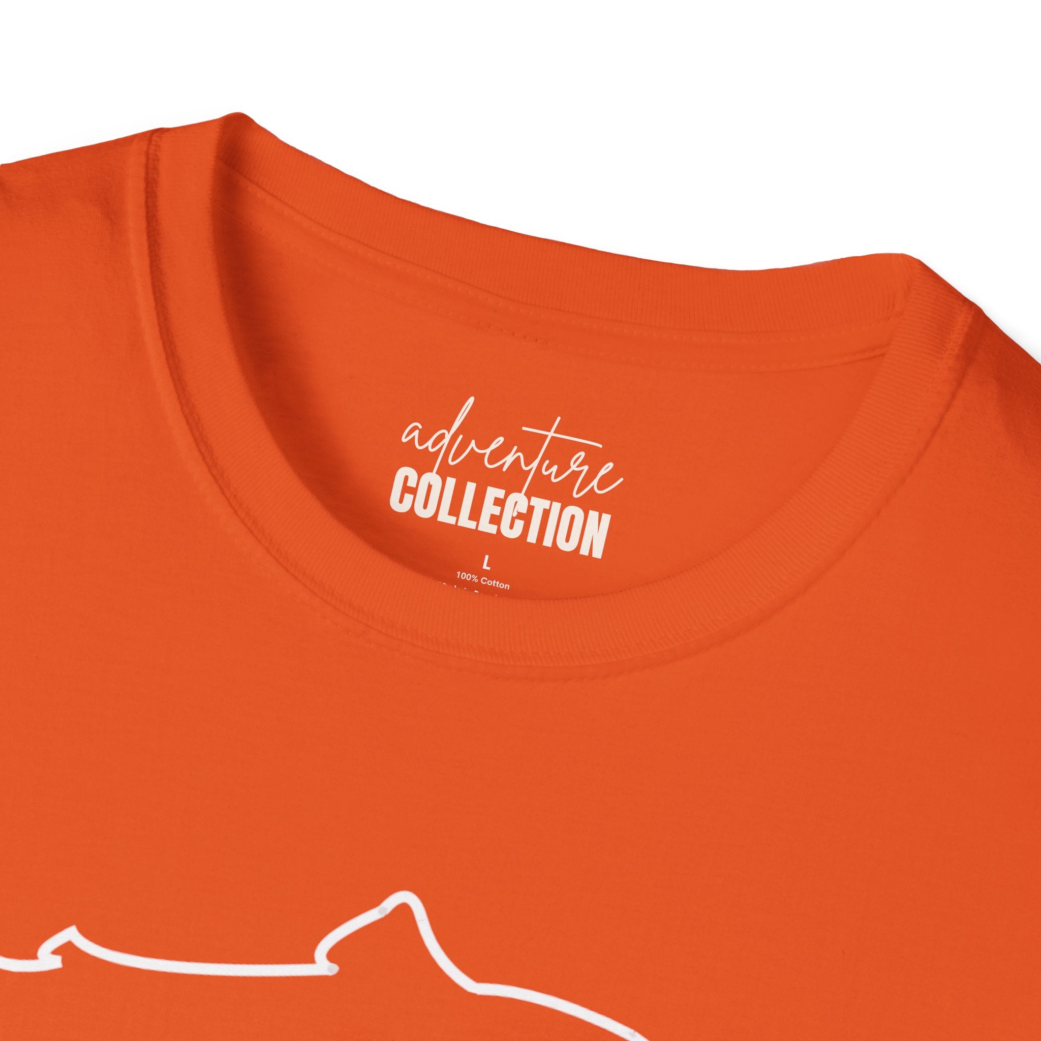 Fish "Adventure Awaits" - T-Shirt