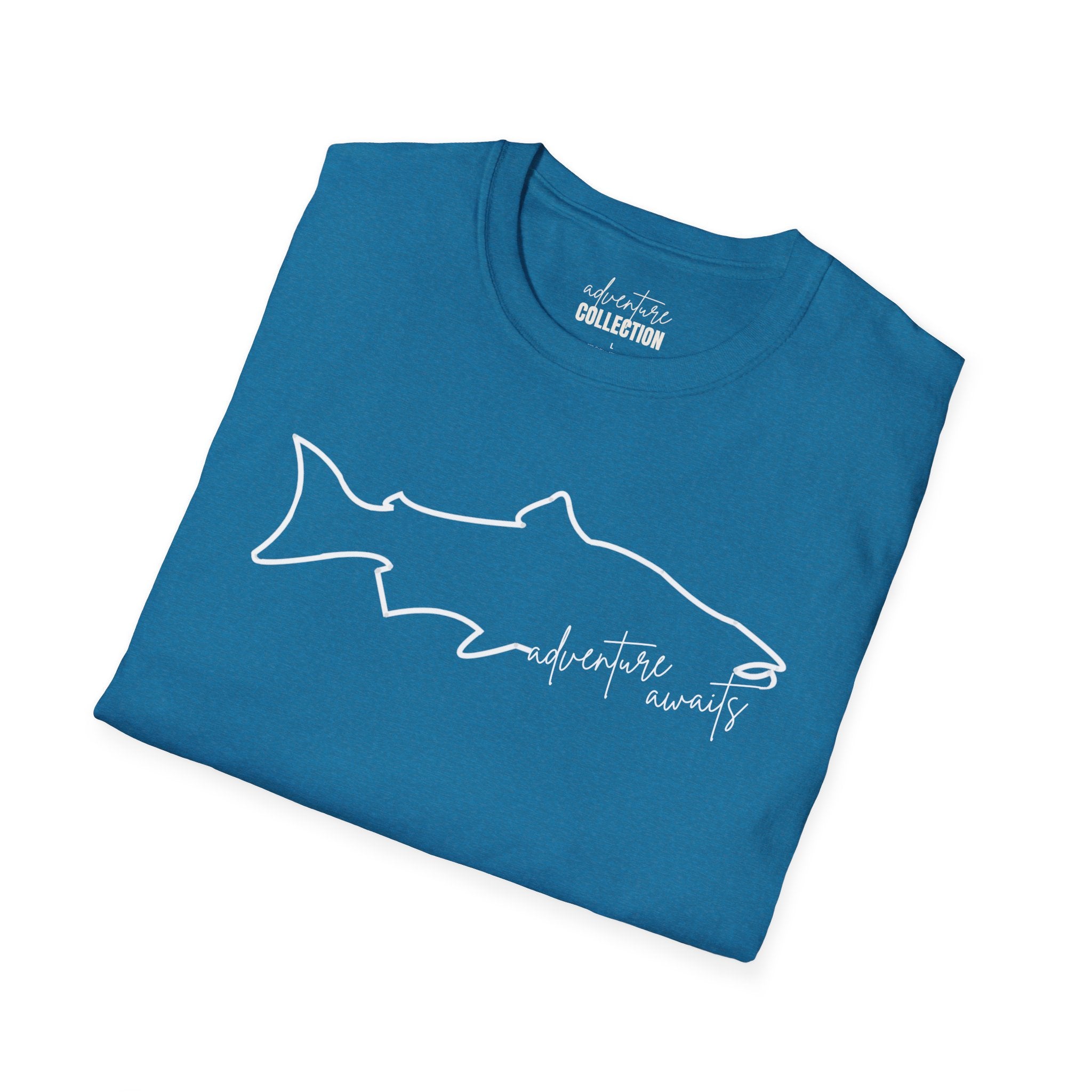 Fish "Adventure Awaits" - T-Shirt